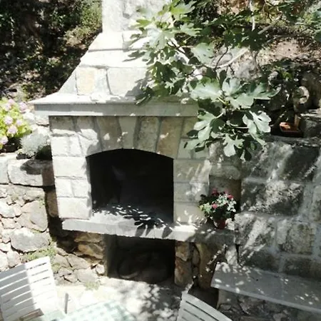 דירה Maslina